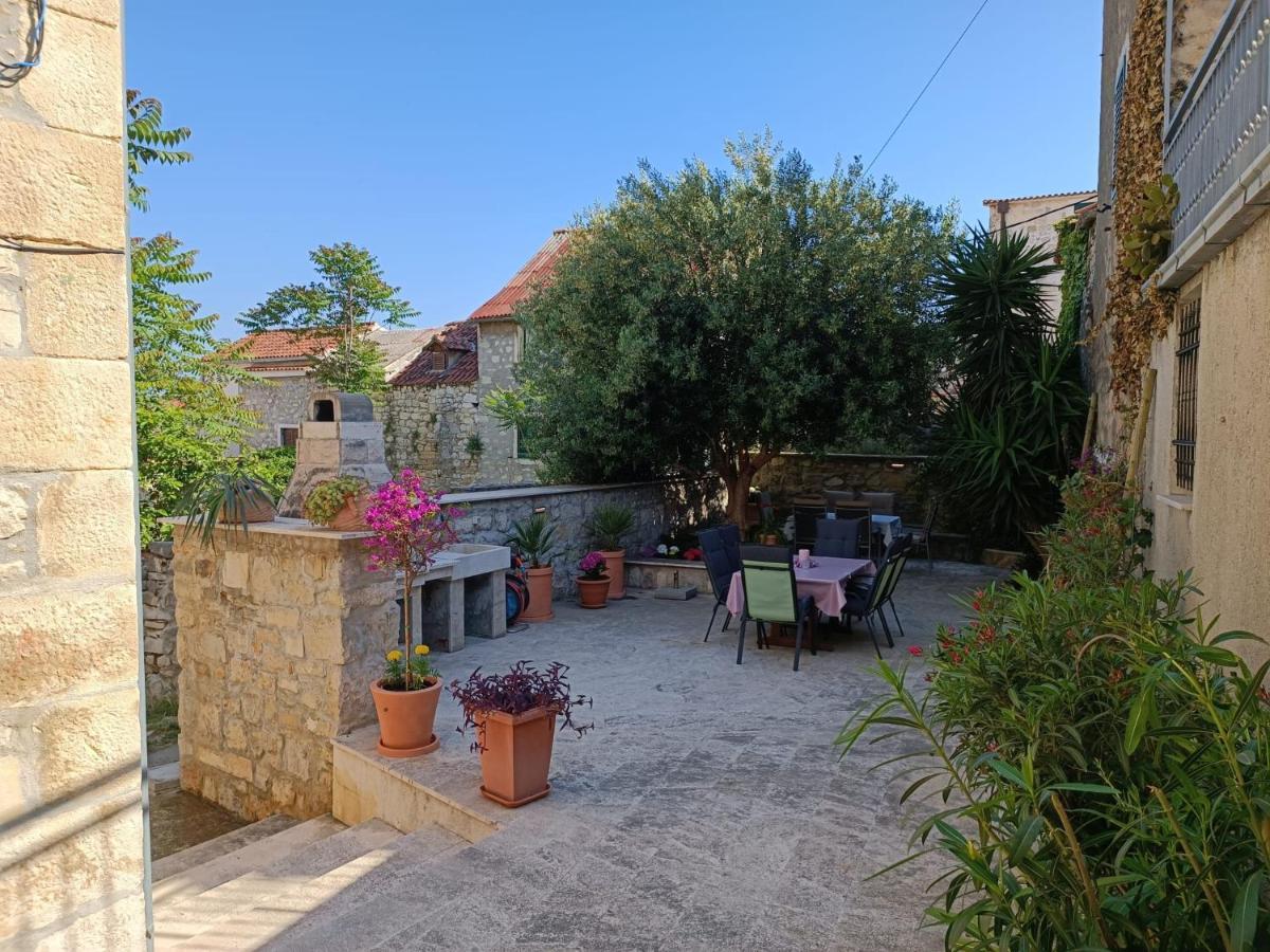 Diocletian Garden Centar Apartment Split Bagian luar foto